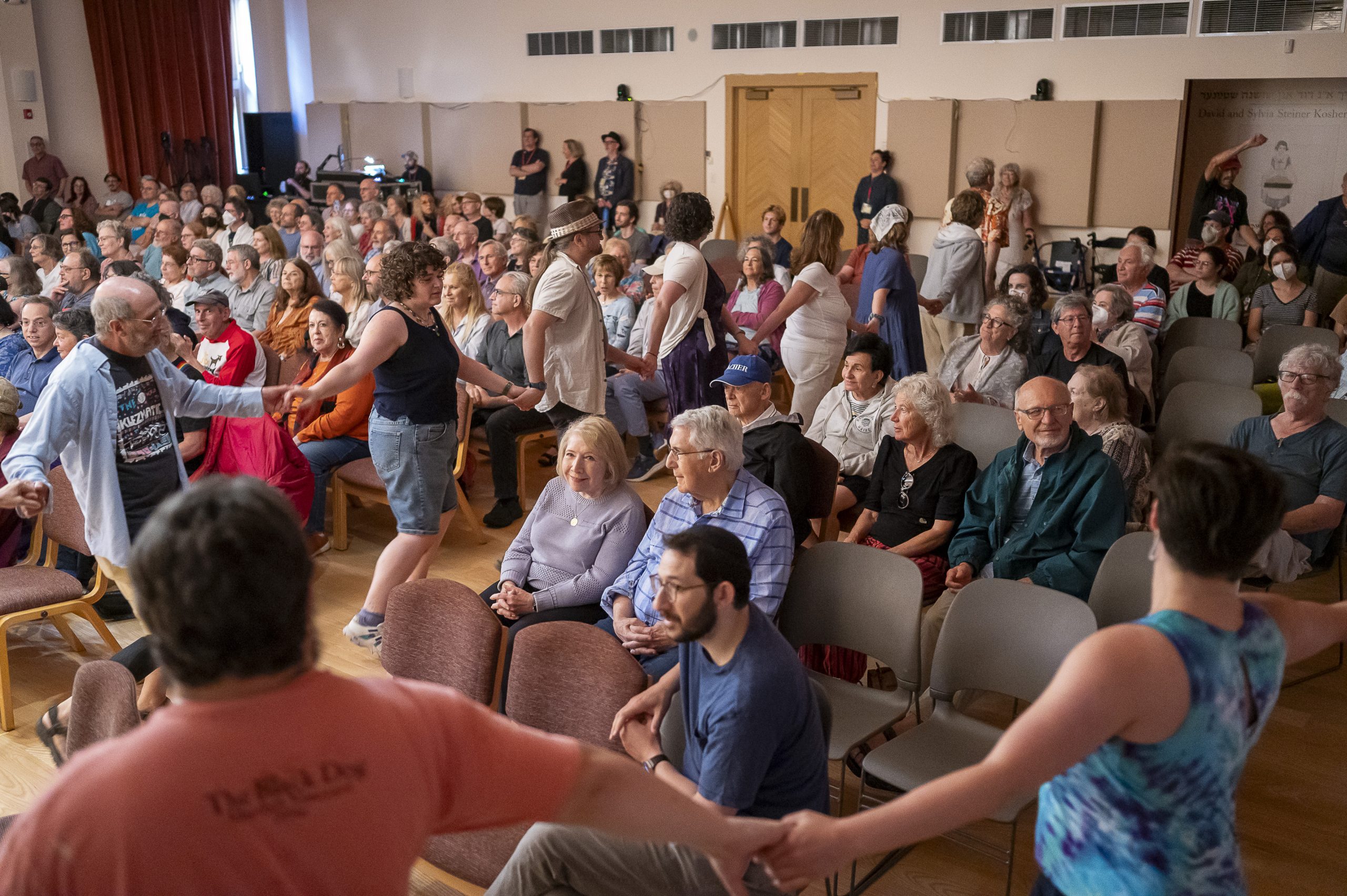 Preserving a language through song: Yidstock brings vibrant Yiddish culture and klezmer to the Valley - Amherst Bulletin