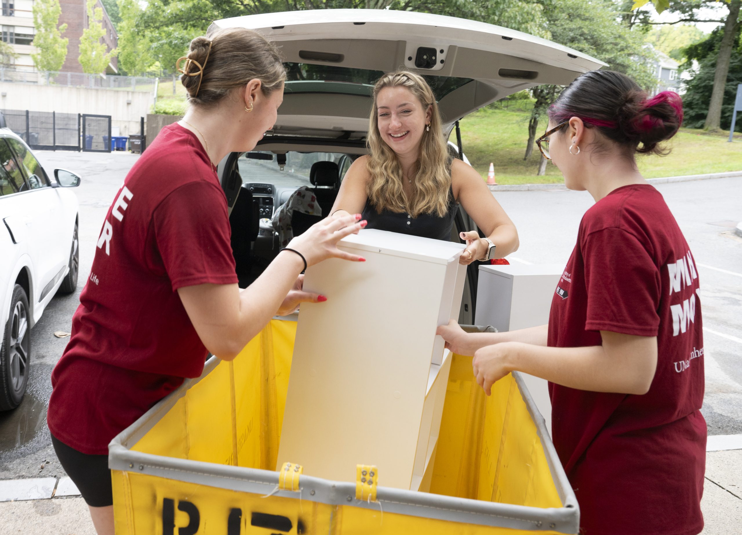 Move-in week: UMass welcomes strongest freshman class in a decade with 5,300 new students - Amherst Bulletin
